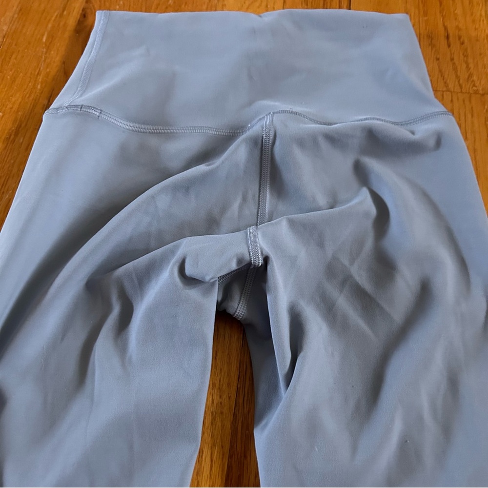 Lululemon Light Blue High-Waisted Leggings - Picture 5 of 8